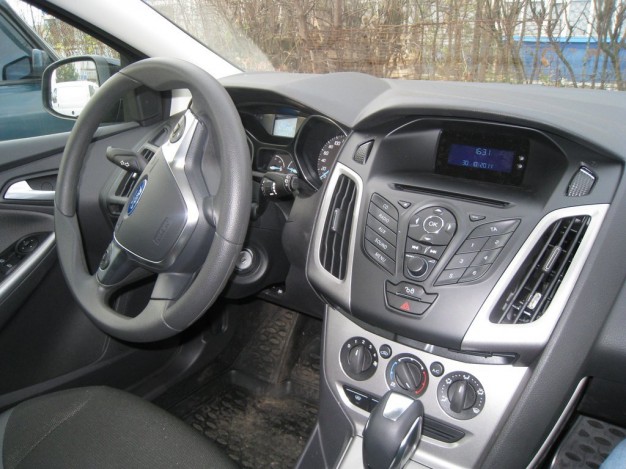 ford-focus-3-hb_03