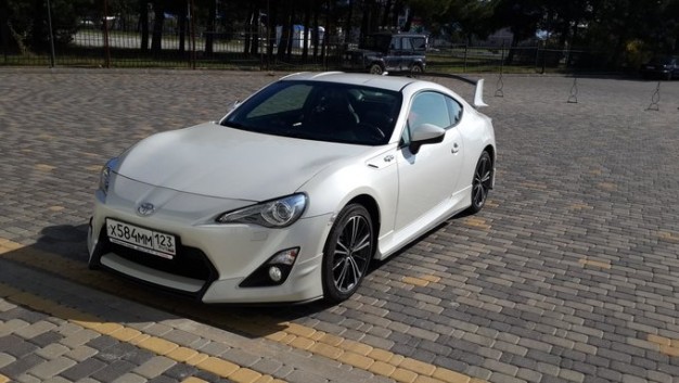 Отзыв о Toyota GT86 Aero 2.0 (200 л.с.) AT 2013 г.в.