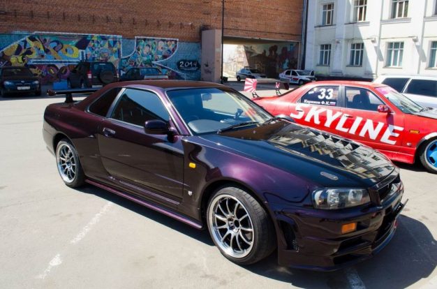 Отзыв о Nissan Skyline 2.5 (280 л.с.) MT 1999 г.в.